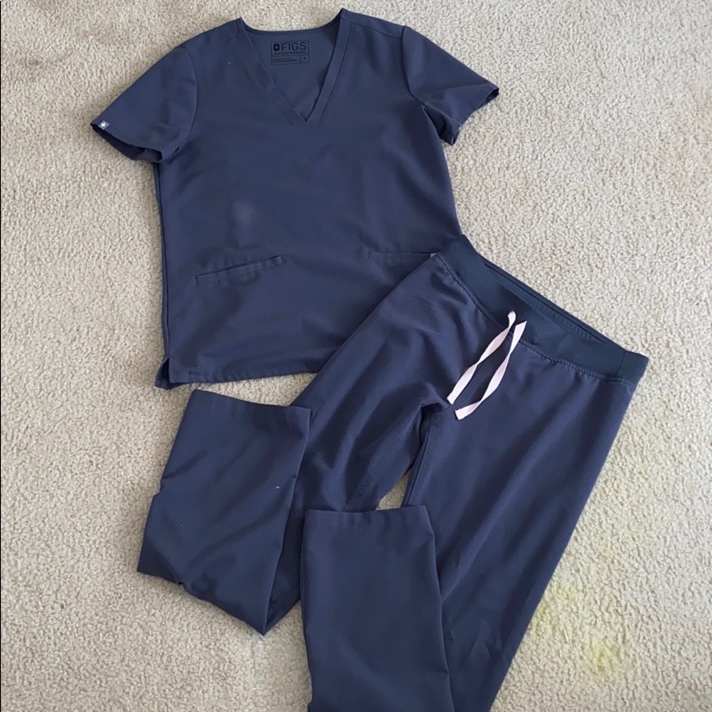 Figs charcoal gray scrubs , like new